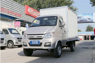 2米8箱式小貨車圖