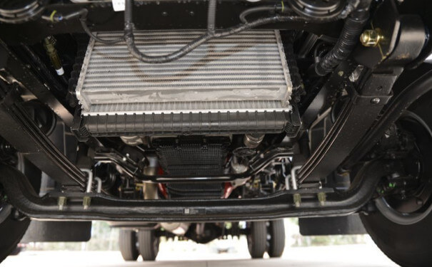 4米2廂式貨車圖片_歐馬可S1底盤