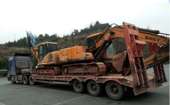挖掘機運輸車